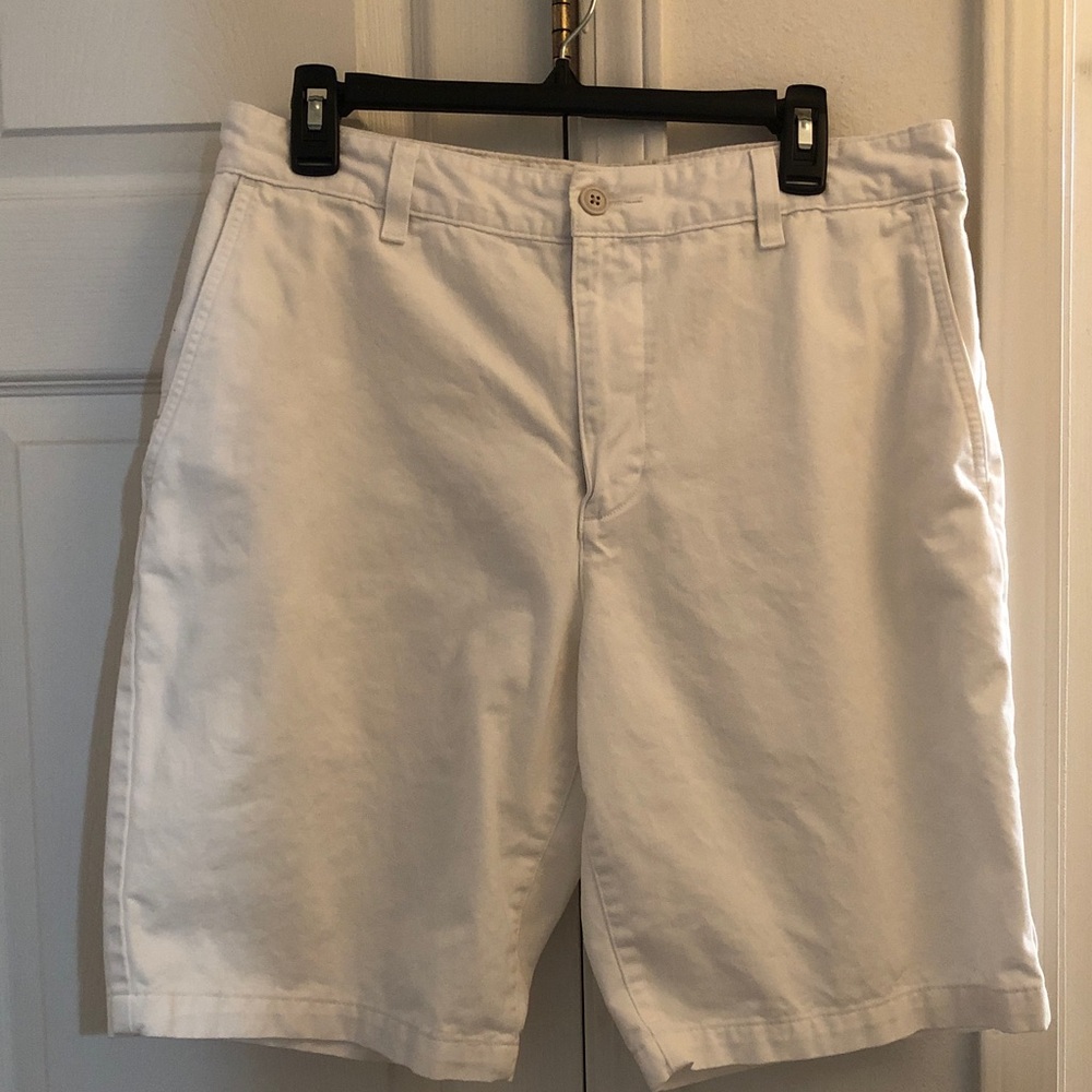 Men's Dockers White Chino Shorts Size 33 EUC